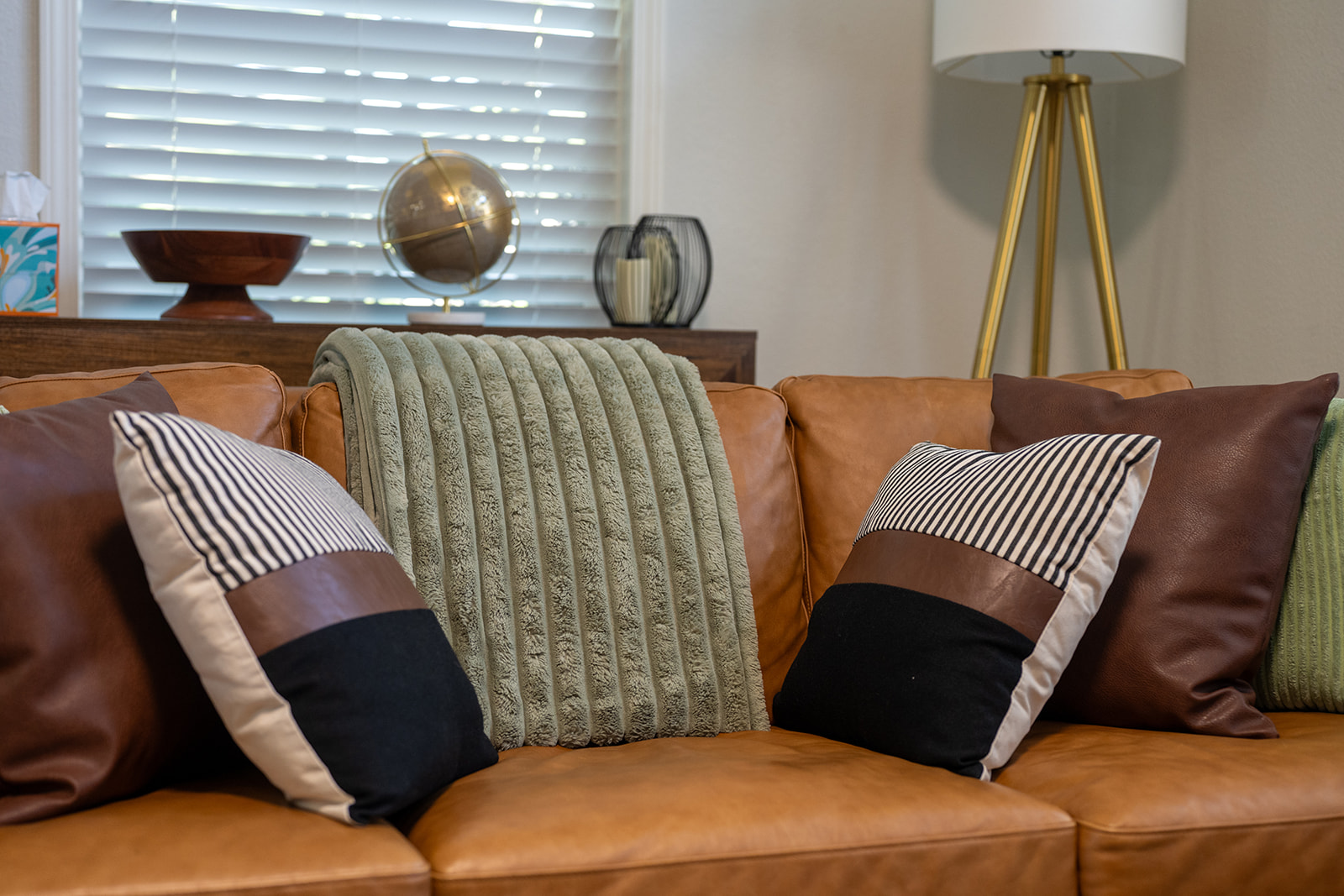 Living Room photo 6 at The Secluded Retreat